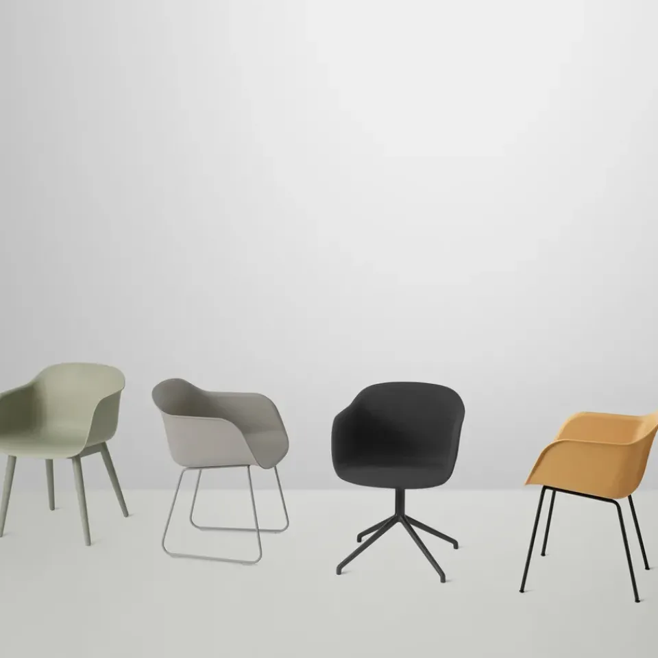 Muuto Chairs*Fiber armchair tube base, Refine leather - Black