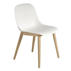 Muuto Chairs*Fiber Side Chair with wooden legs, -oak White