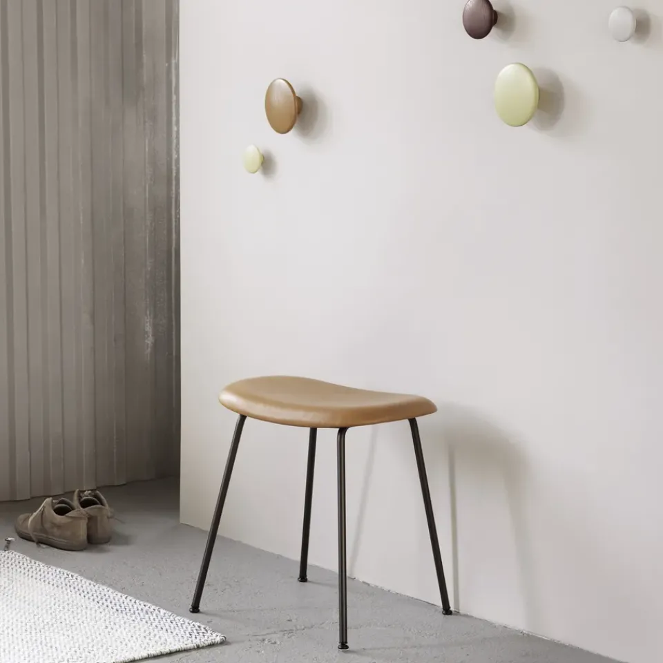Muuto Stools*Fiber stool, Natural , oak legs White