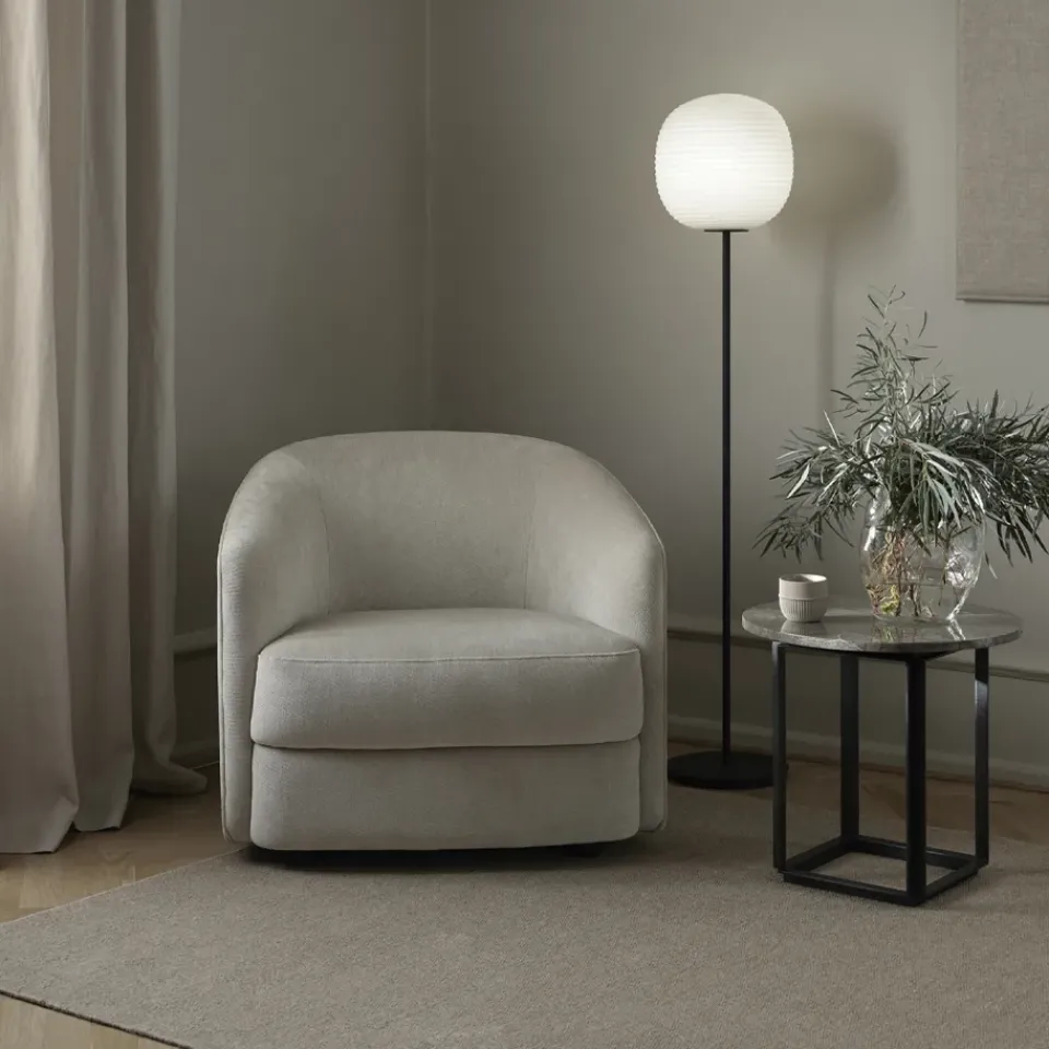 New Works Side Tables*Florence side table, marquina marble. ø50 cm. stand Black