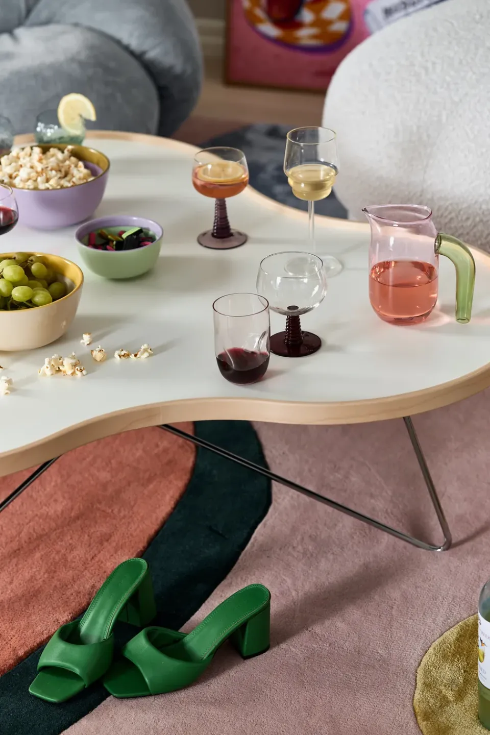 Swedese Coffee Tables*Flower table 84x90 cm, H39 cm Oak laquered White