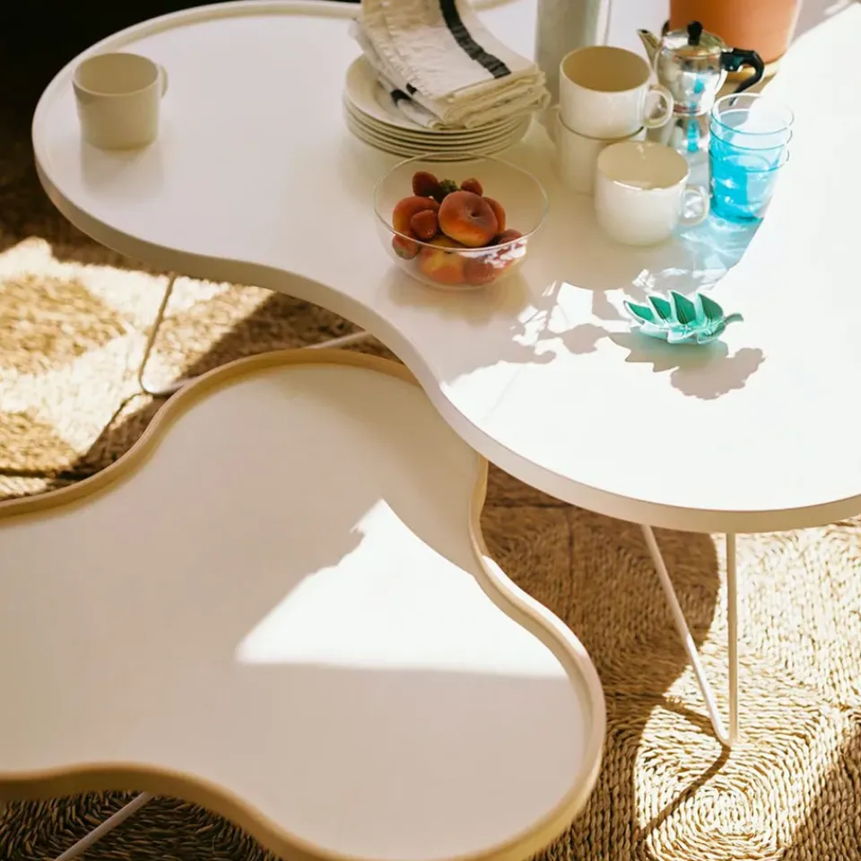 Swedese Coffee Tables*Flower table 84x90 cm, , 39cm, walnut edge, base White
