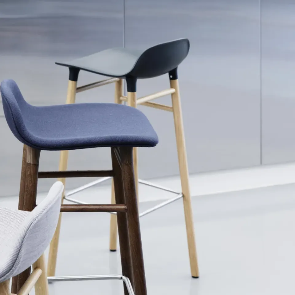 Normann Copenhagen Bar Stools*Form barstool oak legs, Black