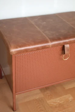 Maze Benches*Frank storage bench, Cinnamon-vintage cognac Brown