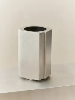 Louise Roe Garden Details & Accessories*Funki pot S 36 cm, Brushed Aluminium Silver-coloured