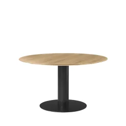 GUBI Dining Tables*2.0 dining table, Oak. ø130. black stand Beige
