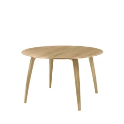 GUBI Dining Tables*round dining table, Oak Beige