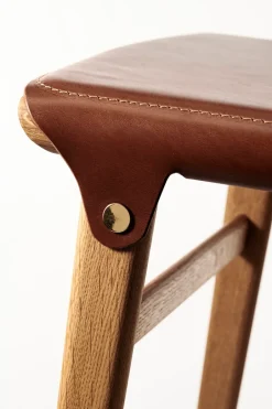 Gärsnäs Bar Stools*Hedda bar stool, Oak-pure-Tärnsjö leather cognac Beige