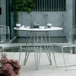 Grythyttan Stålmöbler Table For Outdoor Use*High Tech table, ø90 cm, -hot-dip galvanized stand White