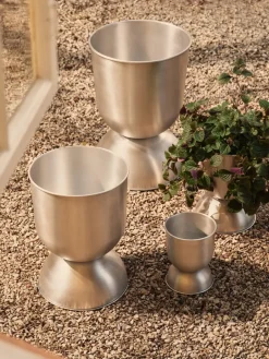Ferm Living Garden Details & Accessories*Hourglass flower pot extra small Ø21 cm, Aluminium Silver-coloured
