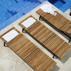 Skargaarden Seating*Häringe sun bed, Sunbrella Natté Nature -teak-black Grey
