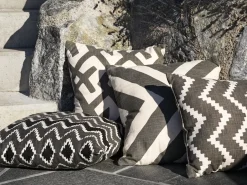 Chhatwal & Jonsson Garden Details & Accessories*Impal Outdoor cushion, /off white. 50 cm Grey