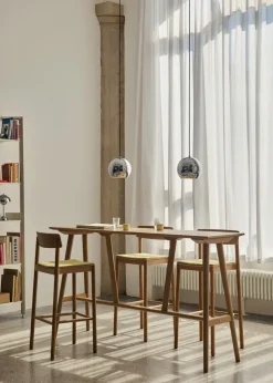 &Tradition Bar Tables*In Between SK27 Bar Table 190x50x105 cm, Lacquered oak Beige