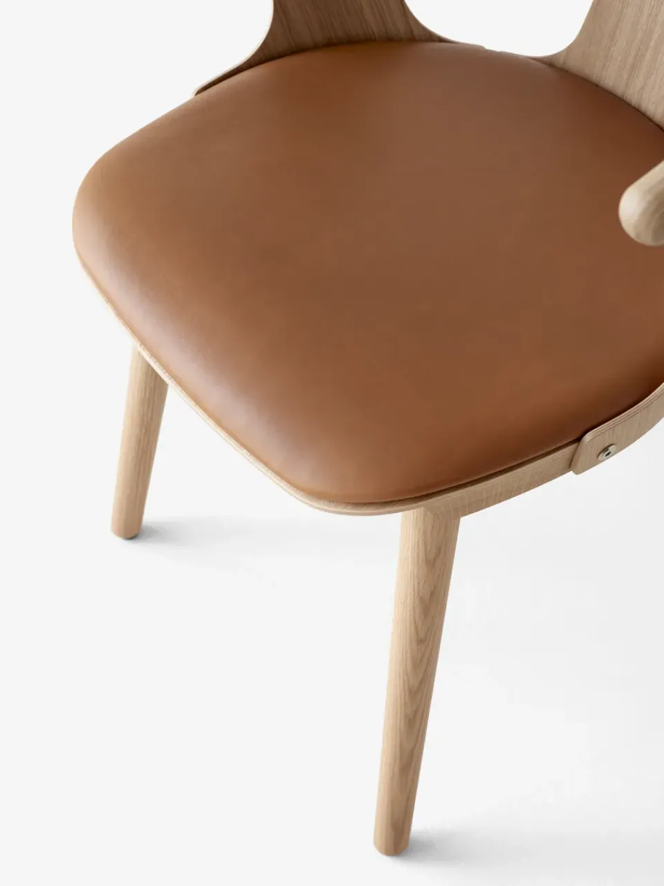 &Tradition Chairs*In Between SK2 chair, Oiled oak-Noble cognac leather Brown