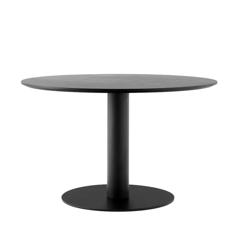&Tradition Dining Tables*In Between SK12 dining table, lacquered oak. matte metal stand Black