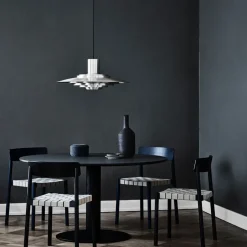 &Tradition Dining Tables*In Between SK12 dining table, lacquered oak. matte metal stand Black