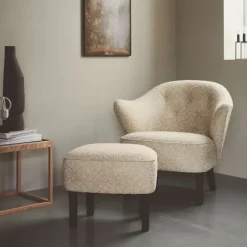 Audo Copenhagen Armchairs & Footstools*Ingeborg armchair set, Fabric sahcozero , incl. footstool, legs smoked oak Beige