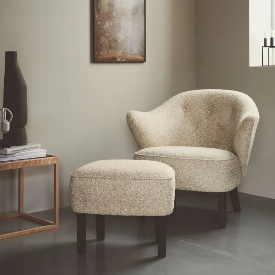 Audo Copenhagen Armchairs & Footstools*Ingeborg armchair set, Fabric sahcozero , incl. footstool, legs smoked oak Beige
