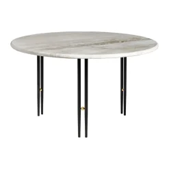 GUBI Coffee Tables*IOI coffee table, Rippled -black stand Ø70 cm Beige