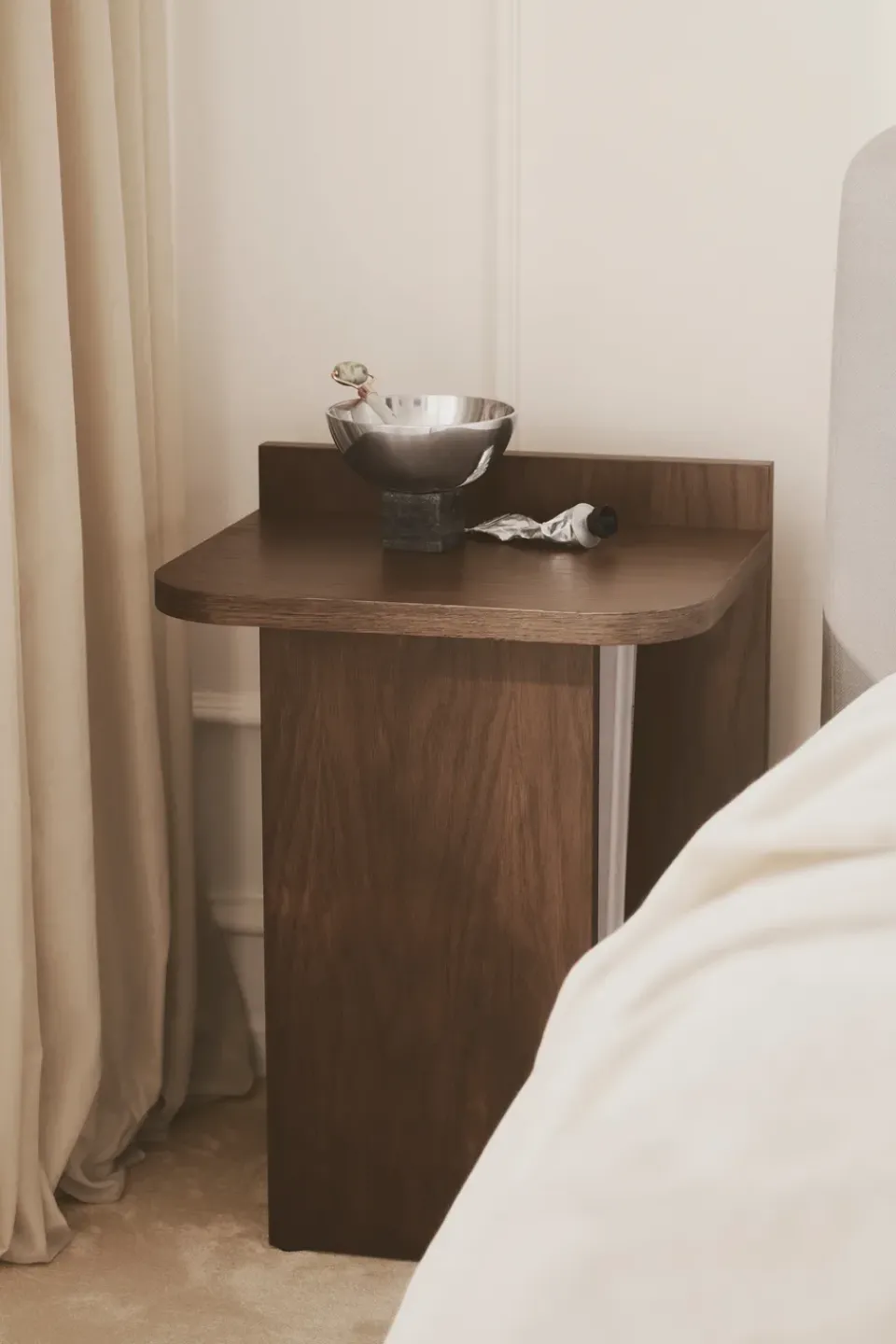 Gejst Side Tables*Ismo side table, Dark Oak Brown