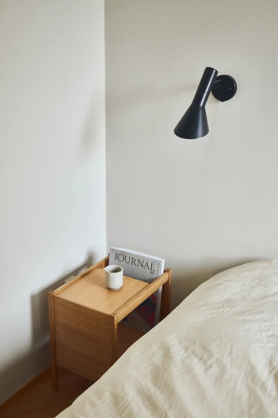 Form & Refine Side Tables*Journal side table 29x43 cm, Oak Brown