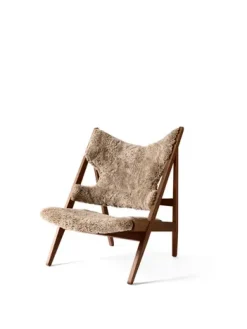 Audo Copenhagen Armchairs & Footstools*Knitting lounge chair, Sheepskin sahara, walnut legs Brown