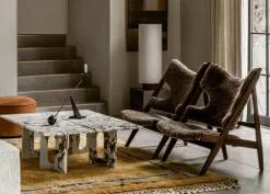 Audo Copenhagen Armchairs & Footstools*Knitting lounge chair, Sheepskin sahara, walnut legs Brown