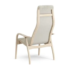 Swedese Armchairs & Footstools*Lamino arm chair white pigmented oak/sheep skin, Moonlight Beige