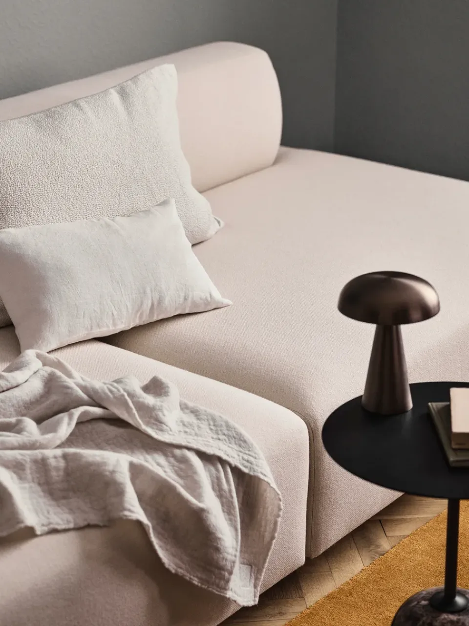 &Tradition Side Tables*Lato side table LN8, Warm -Emparador marble Black