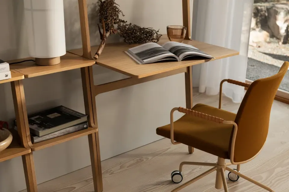 Swedese Desks*Libri writing table, Oak laquered Beige