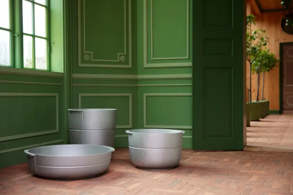 KORBO Garden Details & Accessories*Linea pot no. 3 wide, Aluminium Silver-coloured