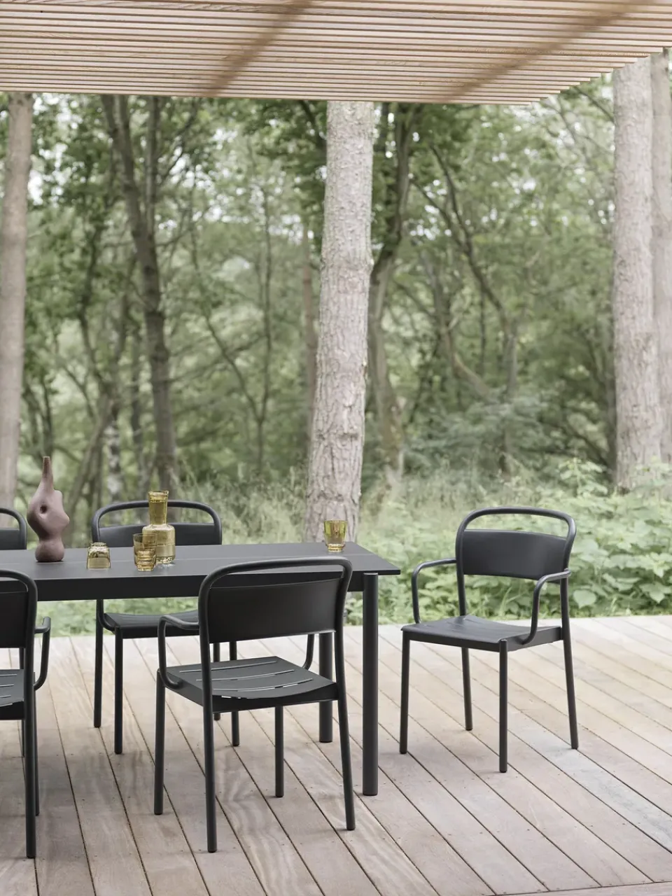 Muuto Seating*Linear steel armchair, Black