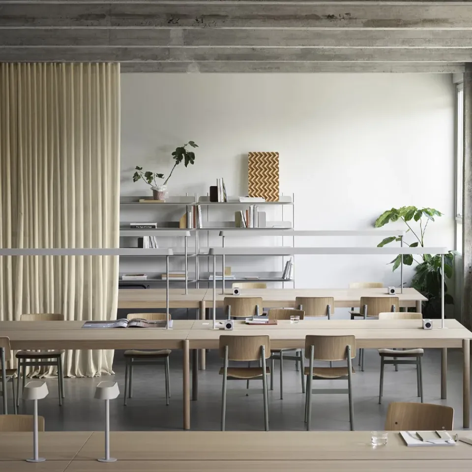 Muuto Dining Tables*Linear System table 142x240 cm, Oak veener-oak Beige