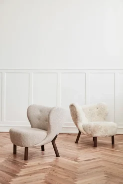 &Tradition Armchairs & Footstools*Little Petra VB1 armchair, White oiled oak-Karakorum Beige