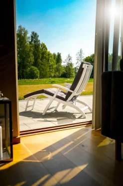 Stockamöllan Seating*Lobby deck chair, Incl. tray and rain cover White