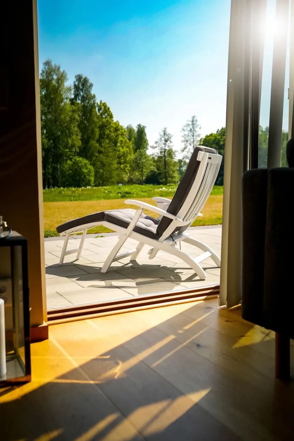 Stockamöllan Seating*Lobby deck chair, Incl. tray and rain cover White