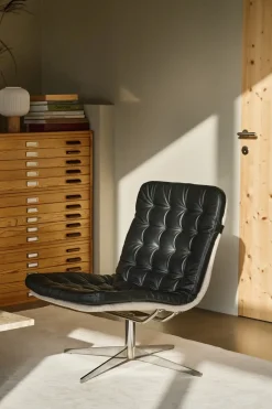 1898 Armchairs & Footstools*Loholm armchair with swivel function, leather-Bern Beige 0341 Black