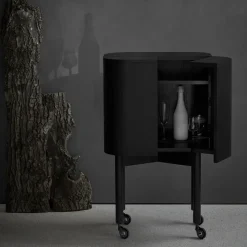 Northern Display & Glass Cabinets*Loud bar cabinet on wheels, Black