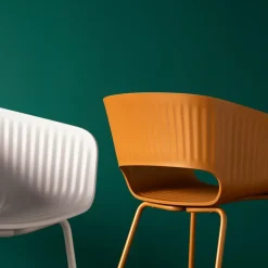 Montana Chairs*Marée 401 chair, Mushroom lacquered metal legs Brown