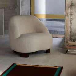 &Tradition Armchairs & Footstools*Margas LC1 armchair, Karakorum 001 -walnut legs White