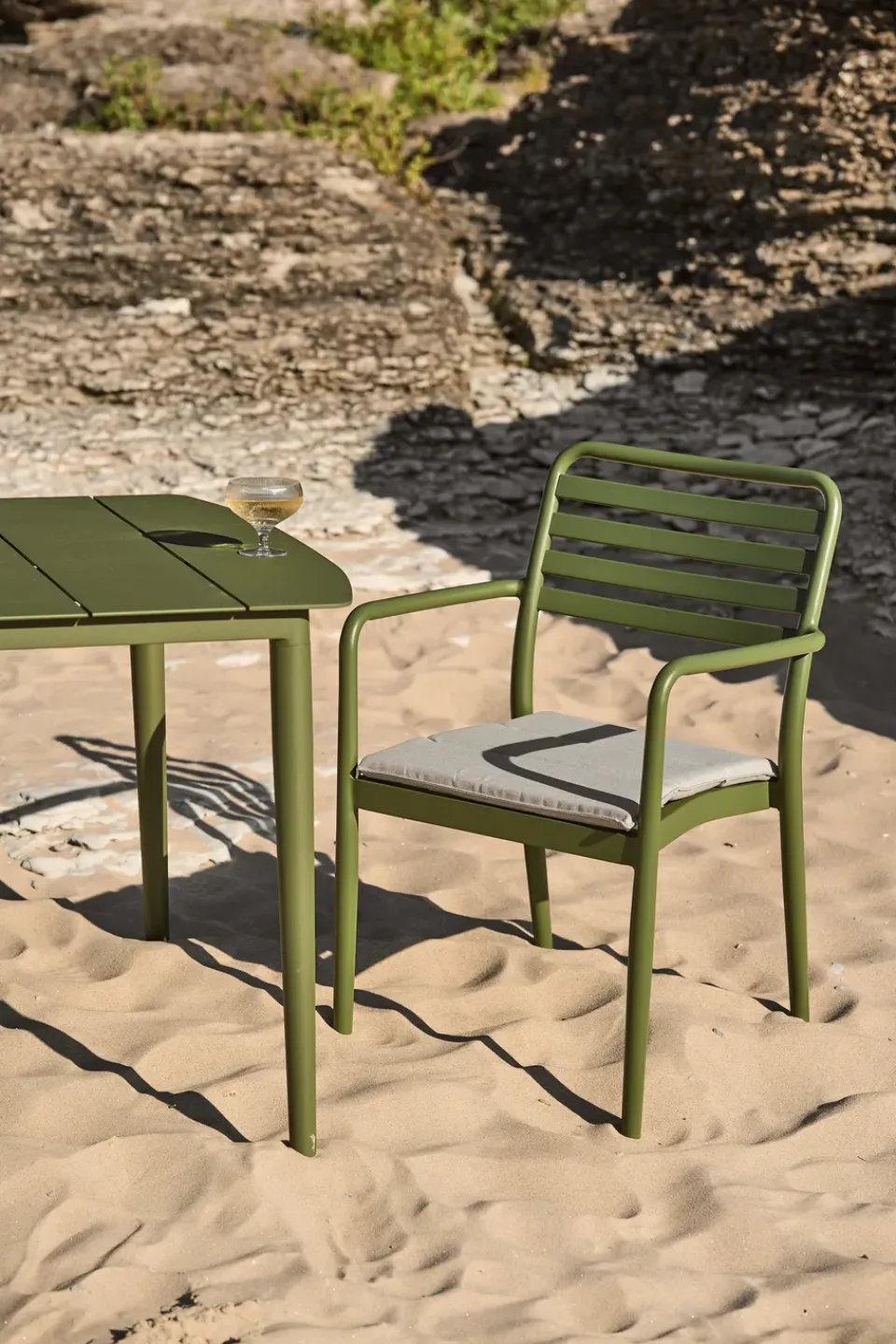 1898 Table For Outdoor Use*Marsala dining table, Moss , 152x90 cm Green