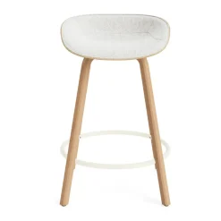 Normann Copenhagen Bar Stools*Mat Barstool front-upholstered 65 cm., Hallingdal 110-hemp-beech-cream steel Beige