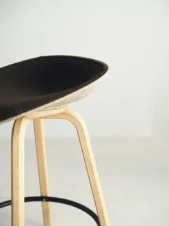 Normann Copenhagen Bar Stools*Mat Barstool front-upholstered 65 cm., Ultra 41599-hemp-beech- steel Black