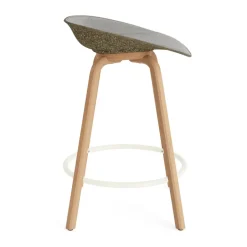 Normann Copenhagen Bar Stools*Mat Barstool front-upholstered 65 cm., Remix 133-seaweed-beech-cream steel Beige
