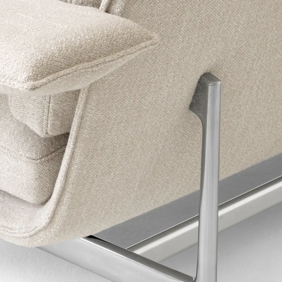 &Tradition Sofas*Meantime AV30 2-seater sofa, Pol. aluminium-Ecriture 0210 Beige