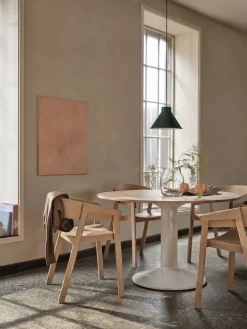 Muuto Dining Tables*Midst pedestal table, Black linoleum-black, Ø160 cm BrownBlack