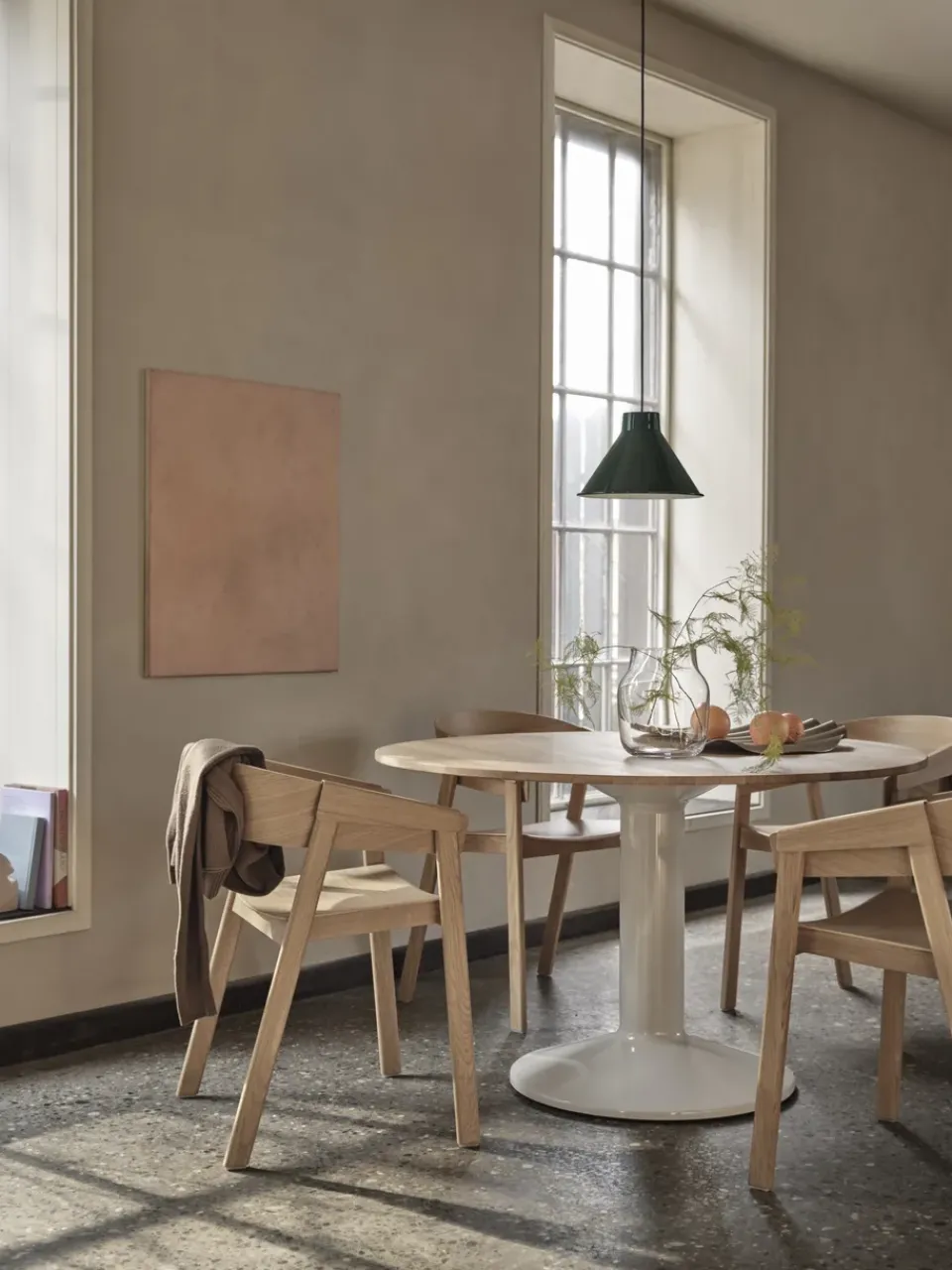 Muuto Dining Tables*Midst pedestal table, Oiled oak-grey, Ø120 cm BrownGrey