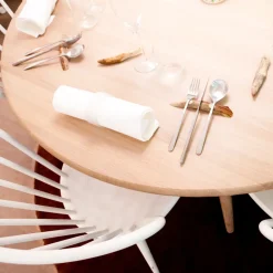 Stolab Dining Tables*Miss Tailor round dining table, Oak natural oil. fixed disc Beige