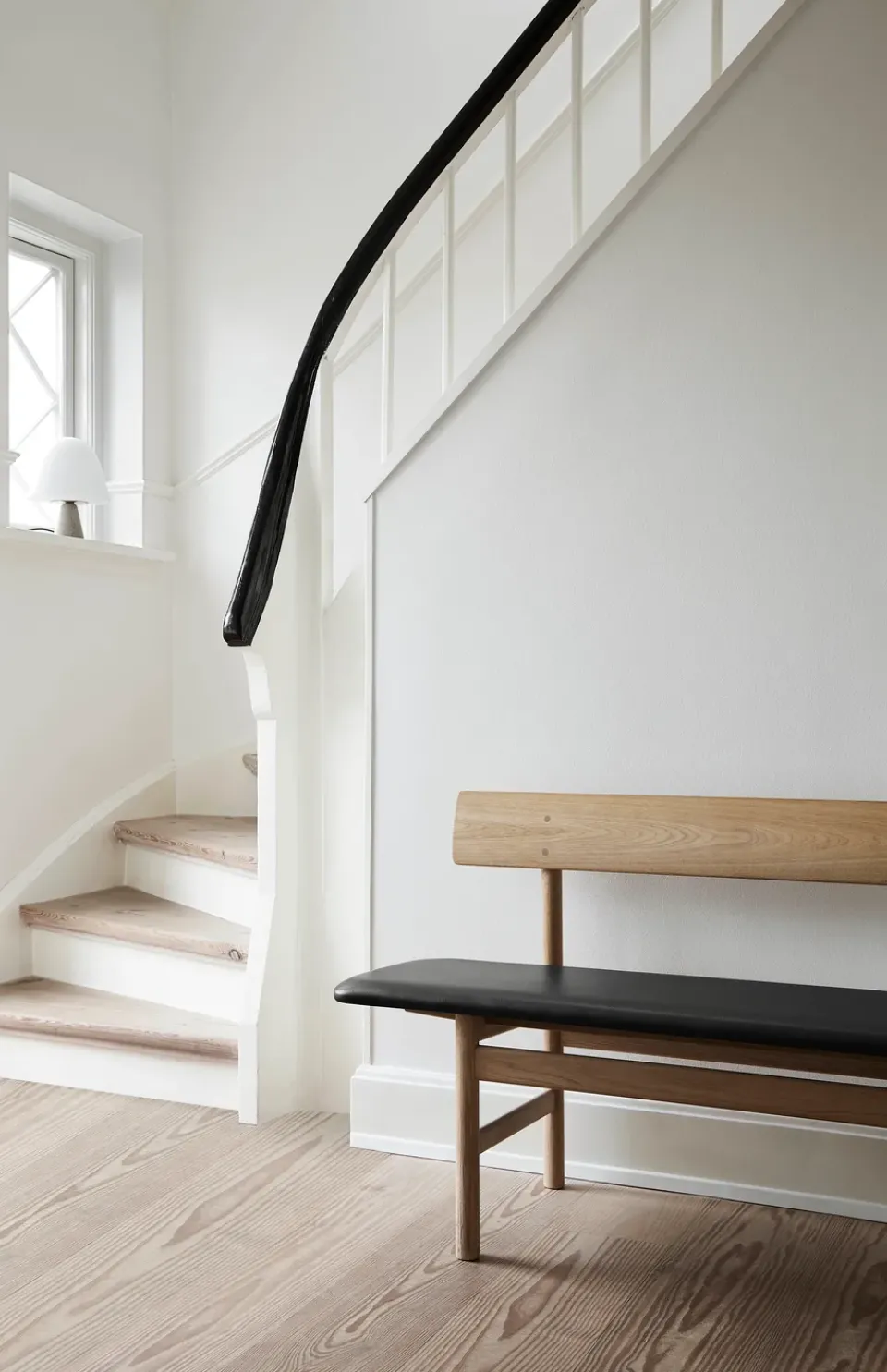 Fredericia Furniture Benches*Mogensen 3171 bench, Leather omni 307-waxed oak BeigeBrown