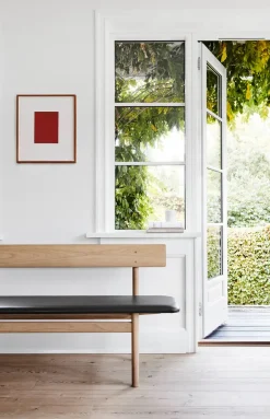 Fredericia Furniture Benches*Mogensen 3171 bench, Soaped oak-leather omni 301 Black